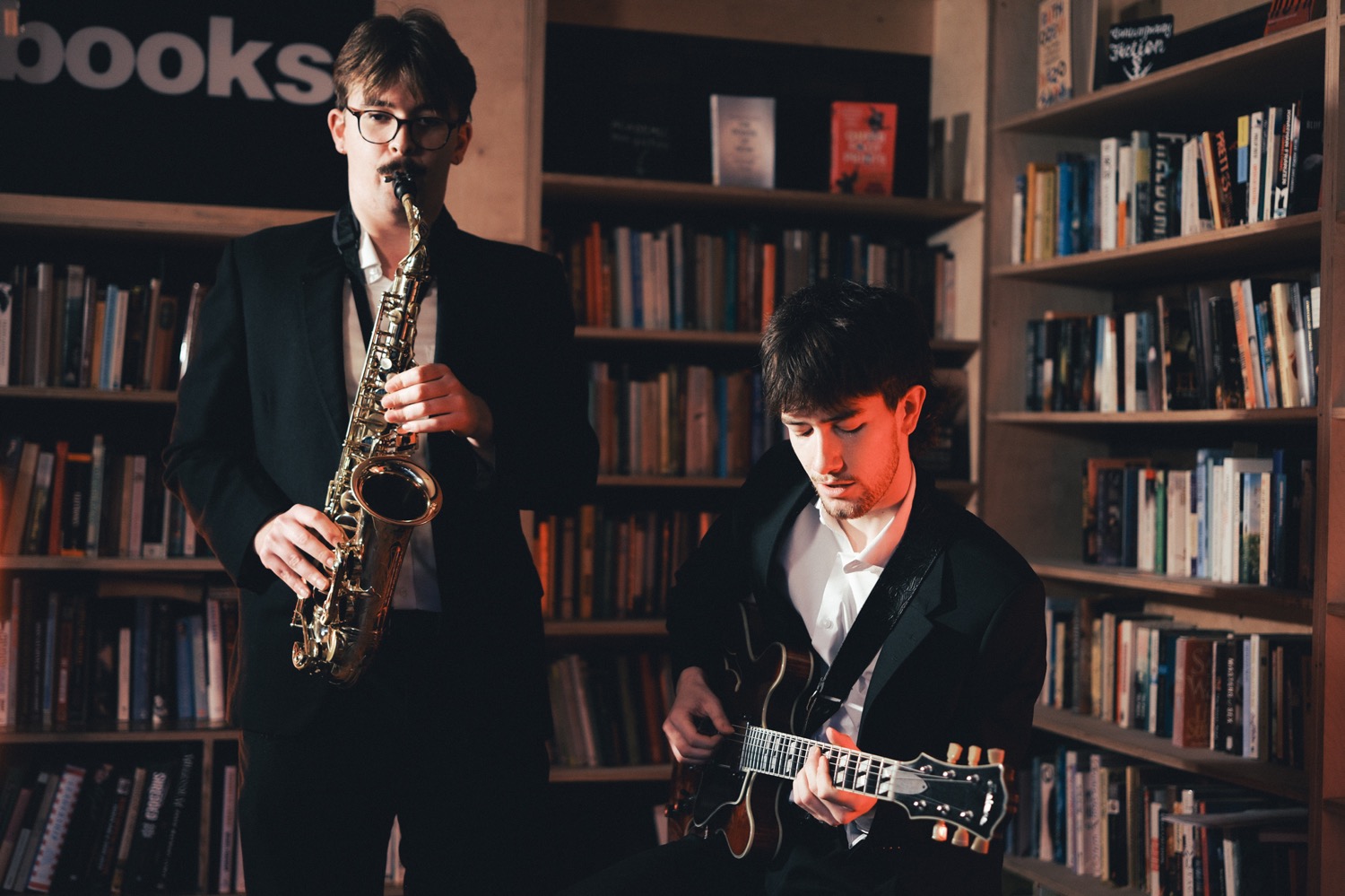 Elegant two-person jazz duo